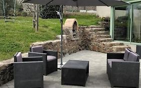 Maison de campagne dans un village de caractère